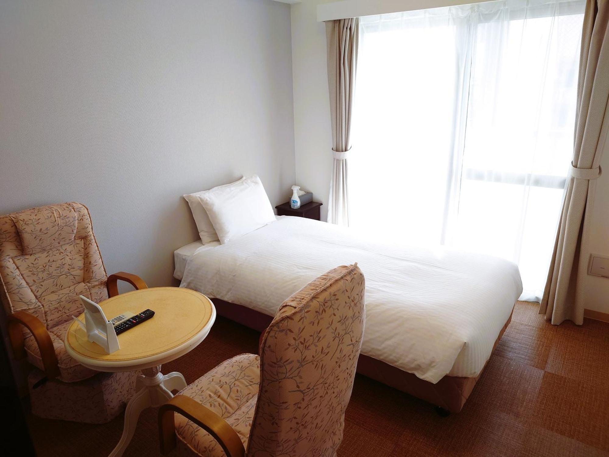 Bibi Cosmos Shintoshin Aparthotel Naha